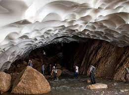 غار یخی چما؛ اعجاب انگیز و باشکوه